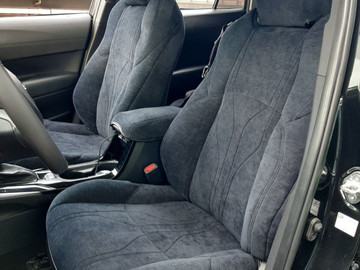 Автомобильные чехлы на сидения из велюра в салон Toyota Corolla Cross/ Toyota Frontlander (1 поколение/ 1 поколение, рестайлинг) 09.2021 - н.в.